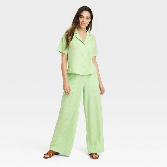 a new day Tops - NWT A New Day Short Sleeve Womens Top Green 55% Linen & 45%‎ Rayon